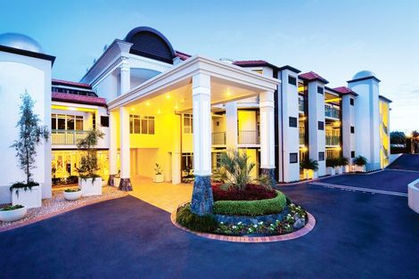 Photo of property in The Sands Apartments, 25/47 The Strand, Takapuna, Auckland, 0622