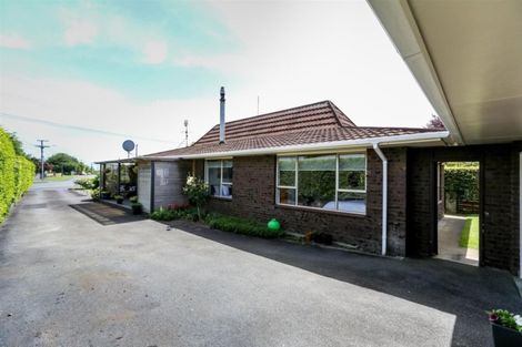 Photo of property in 4 Woodleigh Street, Frankleigh Park, New Plymouth, 4310