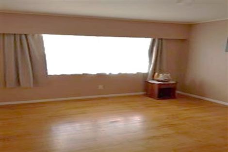 Photo of property in 55 Divich Avenue, Te Atatu South, Auckland, 0610