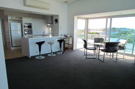 Photo of property in 9/272 Marine Parade, New Brighton, Christchurch, 8061