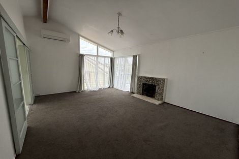 Photo of property in 9 Justin Place, Te Atatu Peninsula, Auckland, 0610