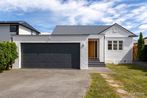 Photo of property in 33 Waiwhetu Road, Waiwhetu, Lower Hutt, 5010