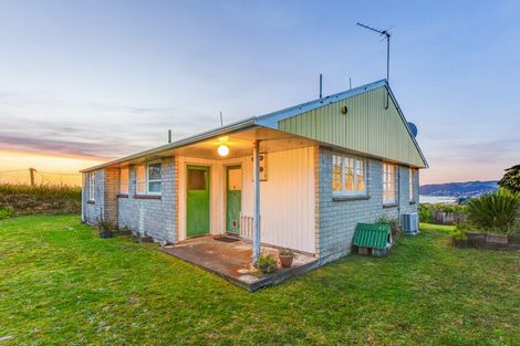 Photo of property in 45 Kahu Road, Paremata, Porirua, 5024