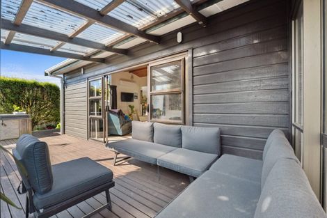 Photo of property in 15b Marchant Place, Westown, New Plymouth, 4310