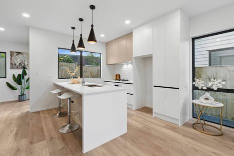 Photo of property in 7 Wilbur Place, Pakuranga Heights, Auckland, 2010