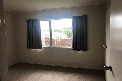 Photo of property in 7a Ngatira Place, Clendon Park, Auckland, 2103