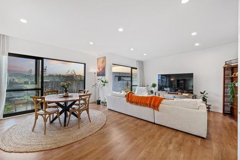 Photo of property in 120 Waekahu Road, Westgate, Auckland, 0814