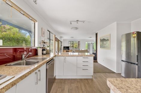 Photo of property in 168 Waikawa Road, Picton, 7220