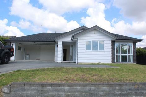 Photo of property in 21 Eastview Crescent, Stanmore Bay, Whangaparaoa, 0932
