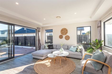 Photo of property in 16 Sorrel Gate, Halswell, Christchurch, 8025