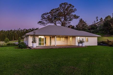 Photo of property in 22 Lone Gum Lane, Kerikeri, 0230