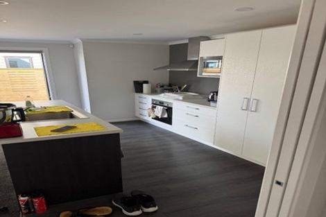 Photo of property in 91c Whites Line East, Waiwhetu, Lower Hutt, 5010