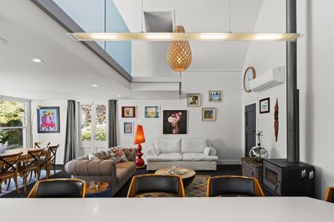 Photo of property in 2 Sealy Road, Bluff Hill, Napier, 4110