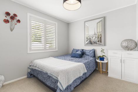 Photo of property in 45 Lauderdale Road, Birkdale, Auckland, 0626