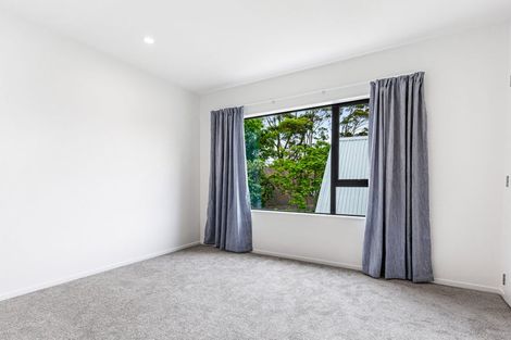 Photo of property in 43c Fitzherbert Avenue, West Harbour, Auckland, 0618