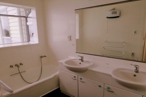 Photo of property in 191 Dowse Drive, Maungaraki, Lower Hutt, 5010