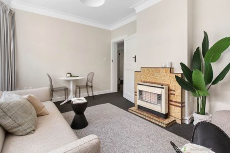 Photo of property in 20d Portland Crescent, Thorndon, Wellington, 6011