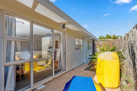 Photo of property in 4b Queen Road, Bellevue, Tauranga, 3110