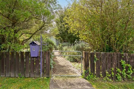 Photo of property in 9 Loasby Place, Greytown, 5712