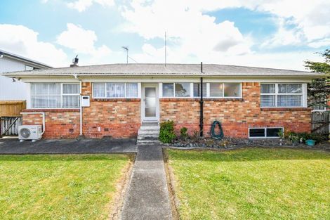 Photo of property in 1 Sterling Avenue, Manurewa East, Auckland, 2102