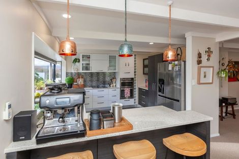 Photo of property in 300 Rosetta Road, Raumati Beach, Paraparaumu, 5032