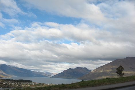 Photo of property in 114 Hensman Road, Queenstown, 9300