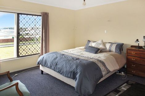Photo of property in 82 Seabury Avenue, Foxton Beach, Foxton, 4815