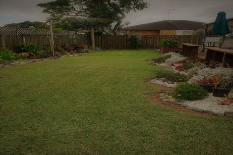 Photo of property in 36 Whitby Avenue, Whitianga, 3510