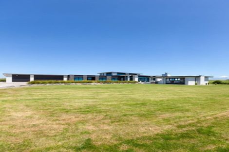 Photo of property in 866 Otaraoa Road, Tikorangi, Waitara, 4383