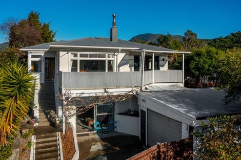Photo of property in 9 Lincoln Street, Picton, 7220