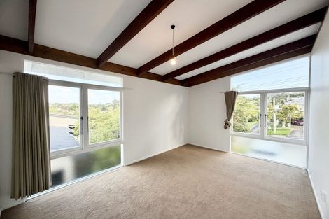 Photo of property in 6 De Val Drive, Titirangi, Auckland, 0604