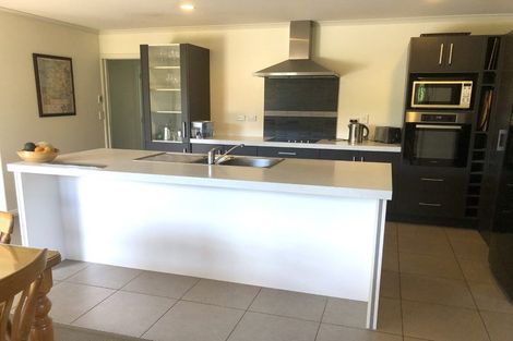 Photo of property in 87 Saint James Drive, Huntington, Hamilton, 3210