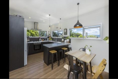 Photo of property in 4f Banksia Grove, Maungaraki, Lower Hutt, 5010