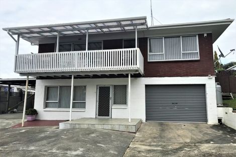 Photo of property in 5 Lendenfeld Drive, Papatoetoe, Auckland, 2025