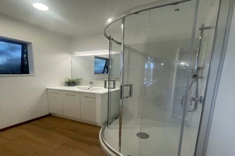 Photo of property in 2/16 Kiteroa Terrace, Rothesay Bay, Auckland, 0630