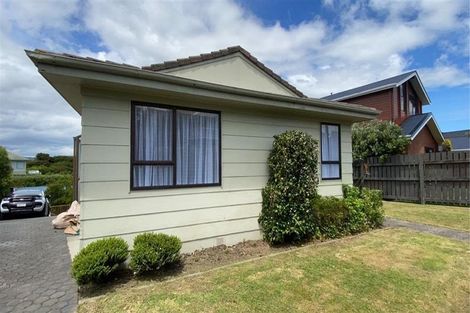 Photo of property in 36 Bodmin Terrace, Camborne, Porirua, 5026