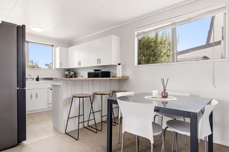 Photo of property in 84 Hyde Avenue, Richmond Heights, Taupo, 3330