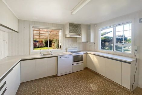 Photo of property in 156 Karaka Street, Castlecliff, Whanganui, 4501