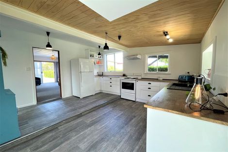 Photo of property in 11 Noble Street, Owaka, 9585