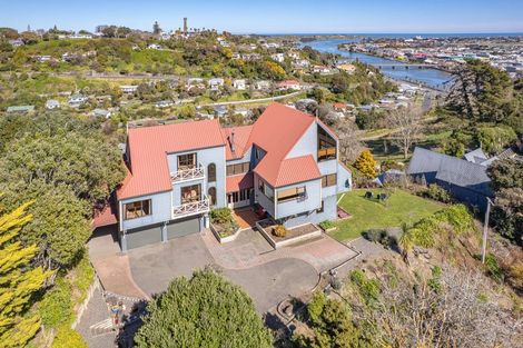 Photo of property in 22 Shakespeare Road, Bastia Hill, Whanganui, 4500