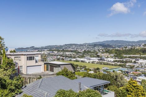 Photo of property in 81 Nevay Road, Miramar, Wellington, 6022