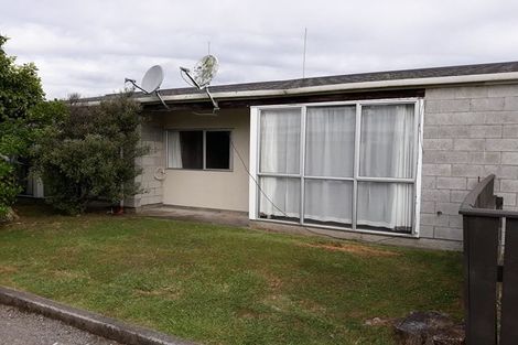 Photo of property in 17 Papakowhai Court, West End, Palmerston North, 4412