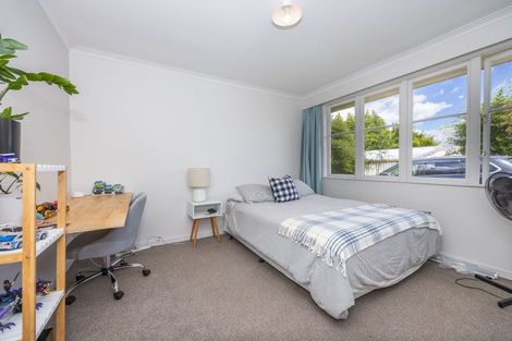 Photo of property in 8 Williams Place, Fairfield, Hamilton, 3214