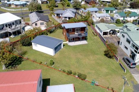 Photo of property in 15 Hicks Place, Cooks Beach, Whitianga, 3591