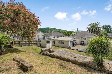 Photo of property in 200 Waddington Drive, Naenae, Lower Hutt, 5011