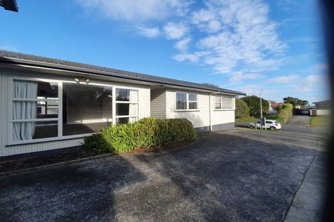 Photo of property in 5 Okataina Street, Pakuranga Heights, Auckland, 2010