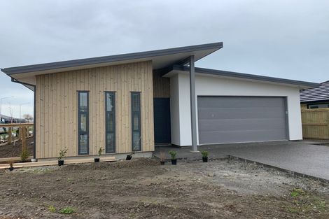 Photo of property in 30 Blakes Road, Belfast, Christchurch, 8051