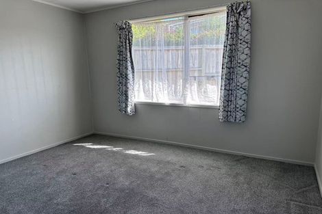 Photo of property in 13 Spinella Drive, Bayview, Auckland, 0629
