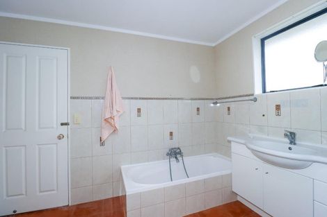 Photo of property in 23 Cuba Street, Takaro, Palmerston North, 4412