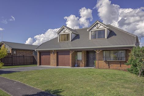 Photo of property in 71 St Annes Crescent, Wattle Downs, Auckland, 2103